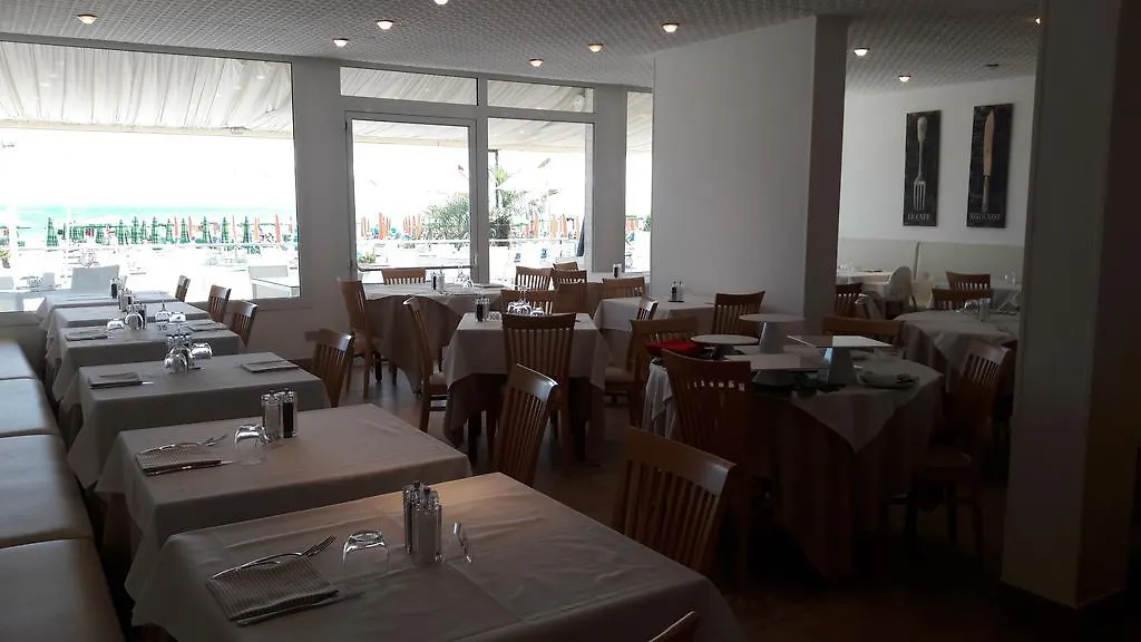 Bellariva Hotel Lido di Jesolo 3*,